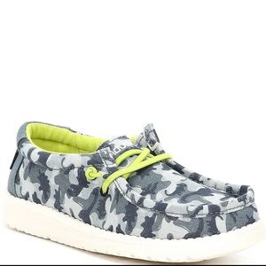 Hey Dude Wally - Size 6
